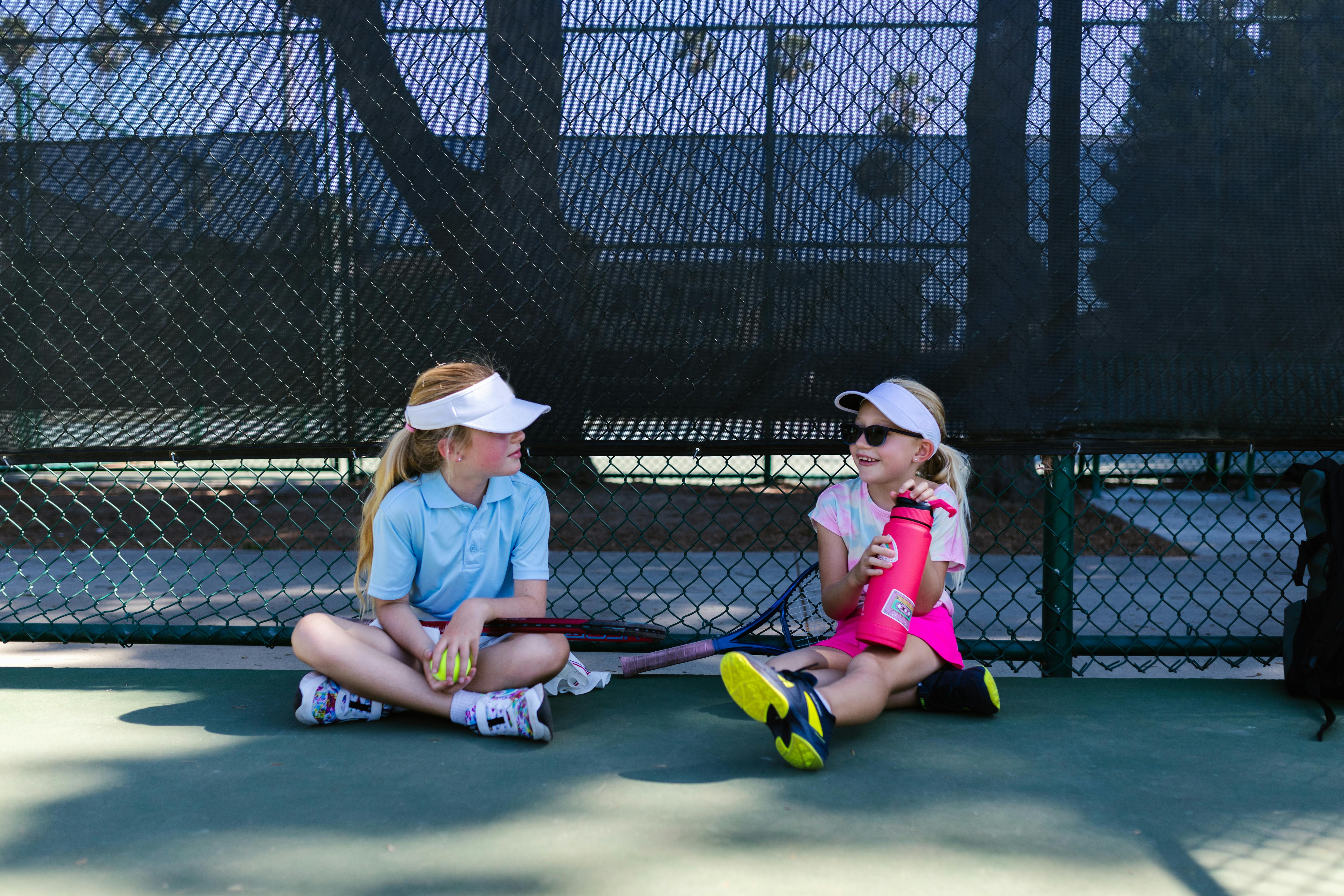 Kinder beim Tennistraining